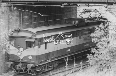 Photograph, George Coop, A Tait Single Motor Carriage Parcels Van passes under the Banksia Street overpass as it approaches Heidelberg Railway Station, 31 August 1983, 1983