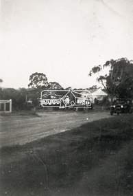 Photograph, Looking south on Were Street towards Rattray Road, Montmorency, c.1940, 1940c