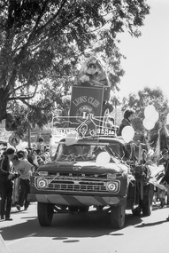Photograph, Lions Club Eltham, Eltham Community Festival Grand Parade, Main Road near Arthur Street, Eltham, 6 August 1977, 1977