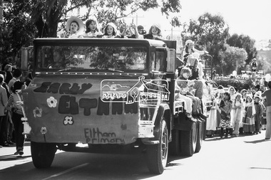 Photograph, Eltham Primary School, Eltham Community Festival Grand Parade, Main Road near Arthur Street, Eltham, 6 August 1977, 1977