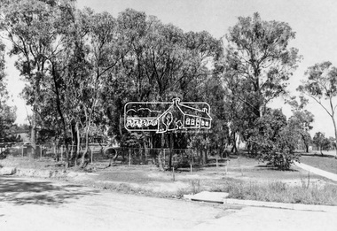 Photograph, W 27, Mitchell Avenue (Reserve next to Montmorency South Primary), 1966c