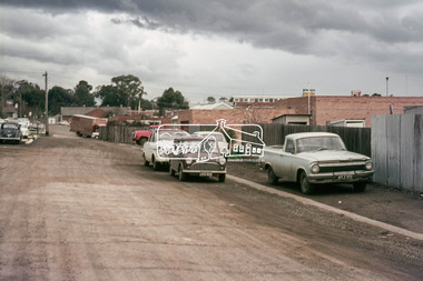 Photograph, Laneway running between Arthur Street and Luck Street (now Commercial Place), Eltham, c.6 May 1968, 1968