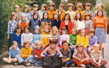 Photograph, Grade 6, Eltham East Primary School, 1975