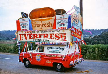 Photograph, Heidelberg Bakery display, Ersilac Parade, Main Road, Eltham, c.1960, 1960c