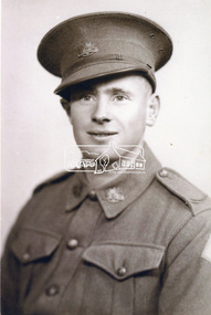 Photograph, Sefton Thomas Cranton Howard (VX18606), c.1940, 1940c