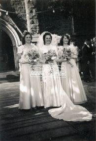 Photograph, Patsy Joyce, Jean Joyce and unidentified