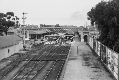 Photograph, Steam locomotive R-704 at Bendigo Railway Station, c.November 1962, 1962