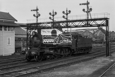 Photograph, Steam locomotive D3-640 at Bendigo Railway Station, c November 1962
