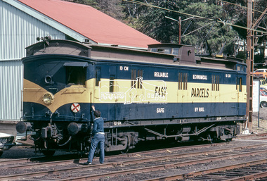 Photograph, VR Suburban Parcel Van at Heidelberg Railway Station, c.September 1983, 1983