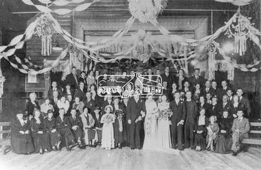Photograph, Wedding reception for Nellie Laurie and Dave Keenan, Diamond Creek Public Hall, 22 August 1936
