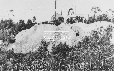 Photograph, Diamond Creek Gold Mine, c.1912
