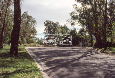 Photograph, Pymm Avenue, Eltham North, Oct. 1980