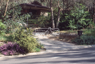 Photograph, Baldwin Avenue, Montmorency, Oct. 1980