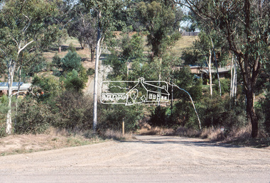 Photograph, Riverhill Drive intersection with Rosehill Road, Lower Plenty, c.March 1981, 1981