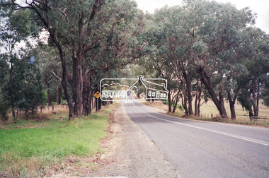 Photograph, Looking northwest along Kangaroo Ground-Warrandyte Road, Kangaroo Ground, c.1989, 1989