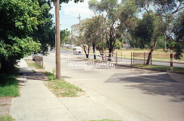 Photograph, Looking south across Main Road near Diamond Street, Eltham, c.1989, 1989