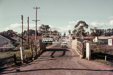 Photograph, Sherbourne Road overpass, Briar Hill, July 1969, 1969