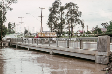 Slide, Floodwater, Para Road Bridge, Briar Hill, November 1971, 1971