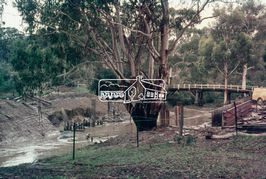 Slide, Construction of new bridge, looking downstream from west bank towards existing Lintons Bridge across Arthurs Creek, Doctors Gully Road, Nutfield, 22 February 1972, 1972