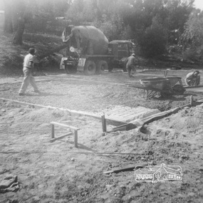 Work on paper (item) - Photograph, 2 Metery Road, Eltham South