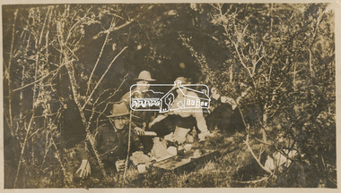 Photograph, Picnic at Eltham with Caffery, Curry, Byrne and McGeachy, 22 Oct 1919