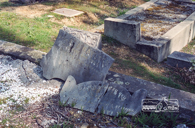 Negative - Photograph, Harry Gilham, Grave of Richard George, Emily Ann (nee Davis) and Edith Jane Kaylock, Eltham Cemetery, Victoria, Sep 2009