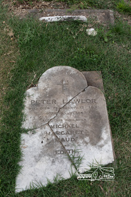 Photograph, Peter Pidgeon, Grave of Peter Lawlor and children, Eltham Cemetery, Victoria, 5 April 2021