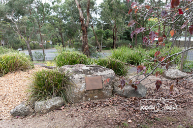Photograph, Peter Pidgeon, Memorial to Gordon Craig Ford, Landscape Designer, Eltham Cemetery, Victoria, 5 April 2021