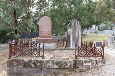Photograph, Peter Pidgeon, Graves of William J and Mary Jane (nee Vance) Crozier and their sons Thomas Vance and John McClelland Crozier, Eltham Cemetery, Victoria, 5 April 2021