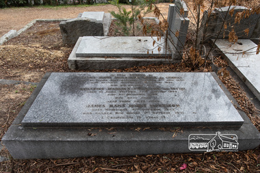 Photograph, Peter Pidgeon, Grave of James Hans Morrison and Beatrice Wanliis Morrison, Eltham Cemetery, Victoria, 5 April 2021