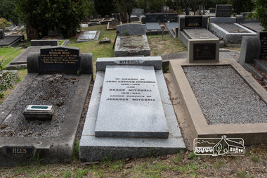 Photograph, Peter Pidgeon, Grave of John Arthur and Grace Mitchell, Eltham Cemetery, Victoria, 5 April 2021