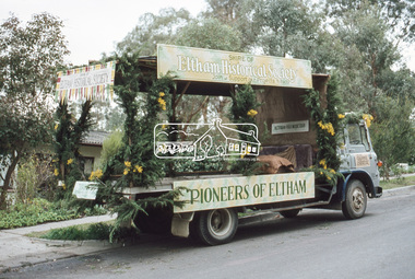 Slide, The Society's parade float outside 63 Batman Road, Eltham, 11 Aug 1979