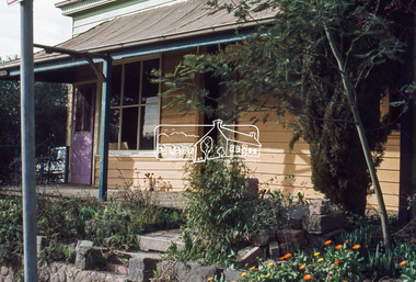 Slide, Joh Ebeli, The old Baker's house prior to demolition, corner of York Street and Main Road, Eltham, c.Sep. 1979