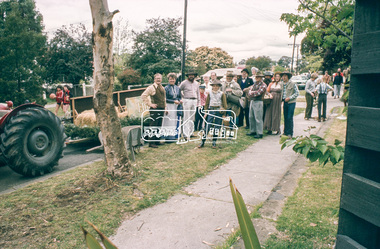 Photograph, Grand Parade, Eighth Eltham Community Festival, 3 Sep 1981