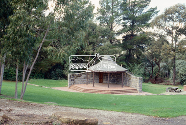 Photograph, Panton Hill Memorial Park, c.May 1988