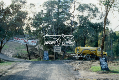 Slide - Photograph, Eltham Barrel entrance, Main Road, Research, c.May 1988
