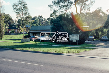 Slide - Photograph, Eltham Gallery, 559 Main Road, Eltham South, c.May 1988