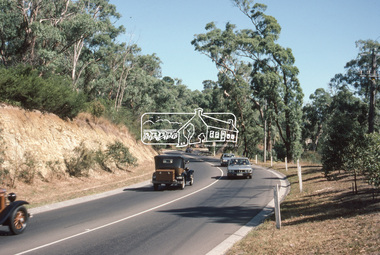 Slide - Photograph, Main Road, Eltham South near Wingrove Park, c.Mar. 1989