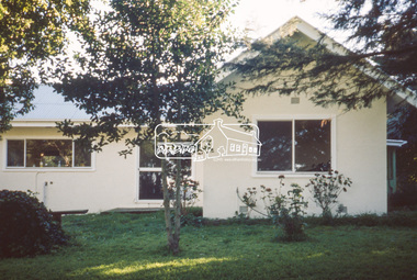 Slide - Photograph, Caretaker's Cottage, Shire of Eltham Memorial Park, Garden Hill, Kangaroo Ground, c.May1990