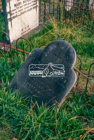 Slide - Photograph, Eltham Cemetery, Mt Pleasant Road, Eltham, 27 May 1990