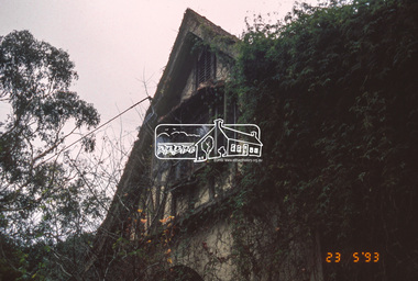 Slide - Photograph, The Robins. Kangaroo Ground-Warrandyte Road, North Warrandyte, 23 May 1993