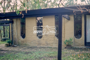 Slide - Photograph, Busst house, cnr of Kerrie Crescent and Silver Street, Eltham, 23 May 1993