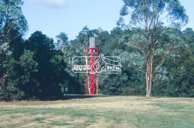 Slide - Photograph, Sensory Integration Invention A, Cathy Smith (1999), Fergusons Paddock, Arthurs Creek Road, Hurstbridge, c.Nov. 2001