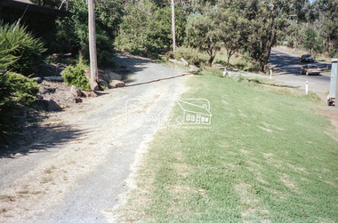 Negative - Photograph, Intersection of Mt Pleasant Road at Main Road, Eltham, c.Dec. 1983