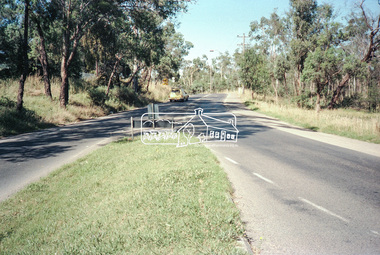 Negative - Photograph, Intersection of Mt Pleasant Road at Main Road, Eltham, c.Dec. 1983
