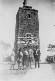 Photograph, Shire of Eltham War Memorial, Garden Hill, Eltham-Yarra Glen Road, Kangaroo Ground, 1938