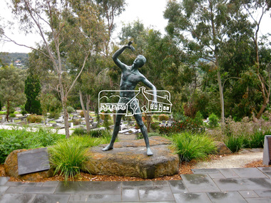 Photograph, Jim Connor, Eltham Cemetery, Mount Pleasant Road, Eltham, 4 Nov 2011