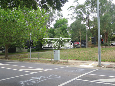 Photograph, Jim Connor, Avenue of Honour, Main Road, Eltham, 14 Jan 2017