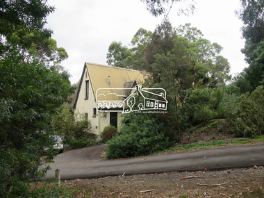 Photograph, Jim Connor, Avenue of Honour, Main Road, Eltham, 14 Jan 2017