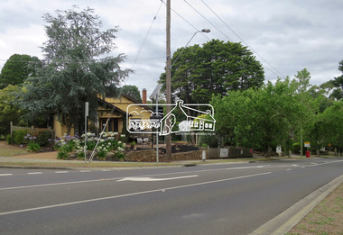 Photograph, Jim Connor, Avenue of Honour, Main Road, Eltham, 14 Jan 2017